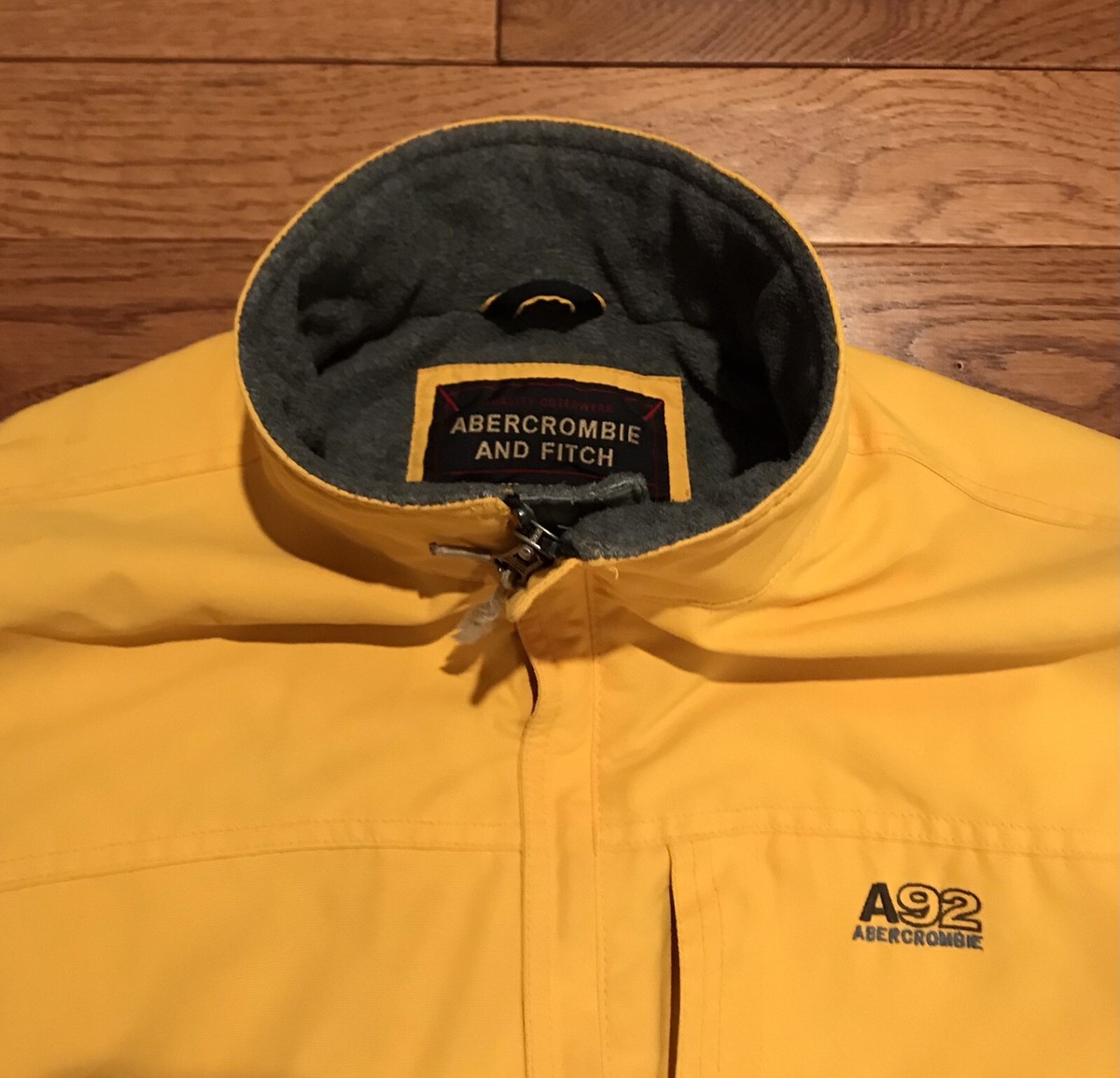 廃盤新品未使用Abercrombie & Fitch YELLOW Vintage Abercrombie A&F 90s Weatherproof Jacket Yellow Size Large