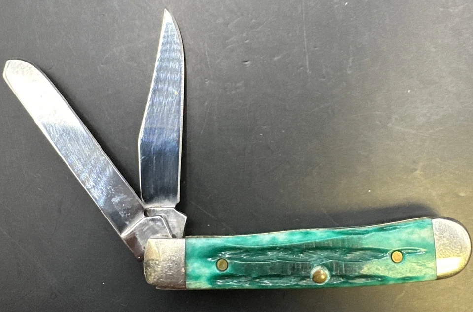 Estuche XX 2022 Tiny Trapper Verde ProbadoXX Escudo El año pasado para sello espiga 62154 Foto 2 de 4