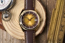 Orologio Uomo Bulova Jet Star Precisionist 262 kHz 97B214 Retro Oro e Marrone - UK