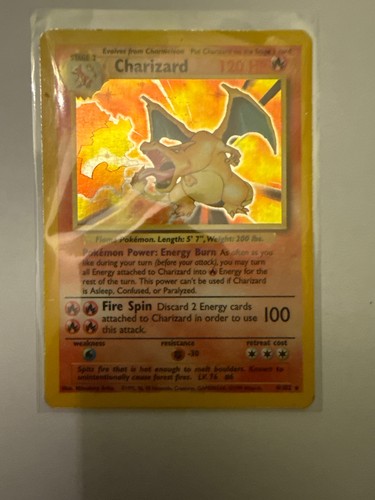 Charizard 4/102 Base Set (Shadowless) Holo