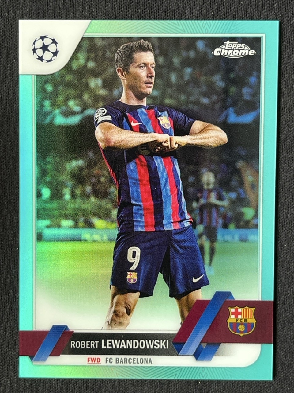 Robert Lewandowski 2022-23 Topps Chrome UCC Aqua Refractor /199 #9