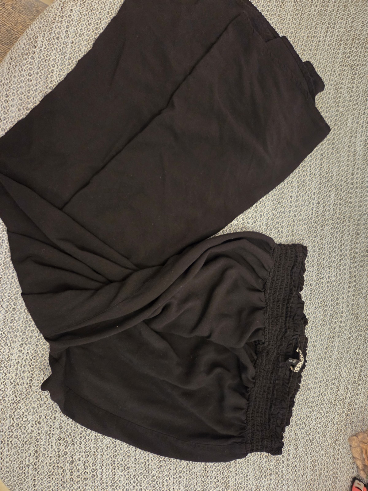 Skirt Size M Express Black Smocked Waist Midi Regular A-Line Pull On Elastic-image