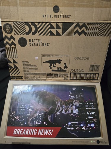SDCC 2025 Mattel Jurassic World Hammond Collection T Rex Convention Crasher Set