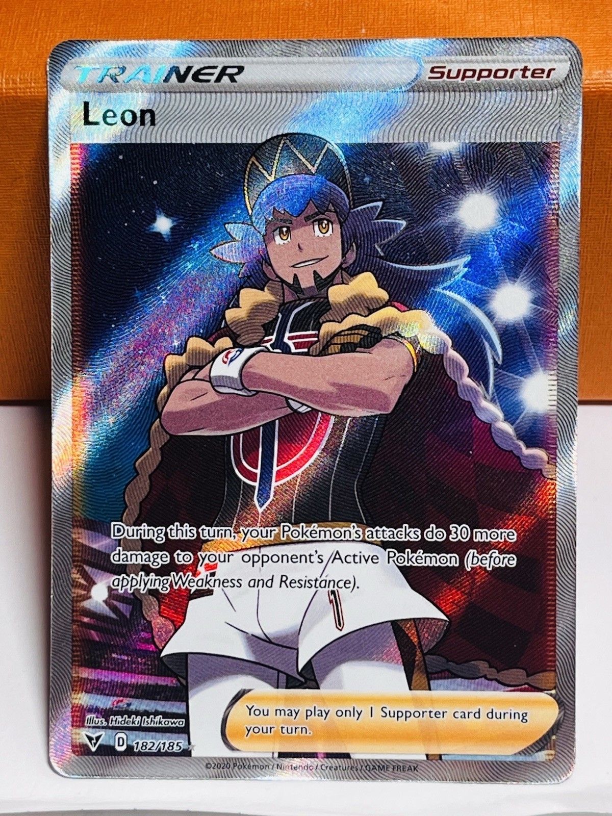 Pokémon TCG Leon Vivid Voltage 182/185 Holo Full Art NM