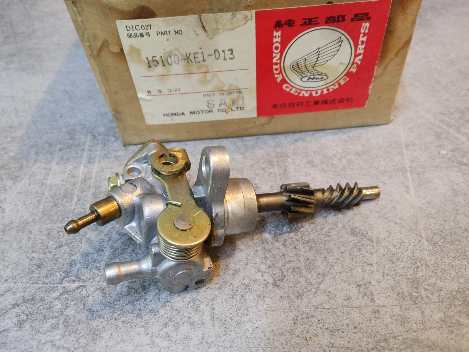 Pompe à huile moto HONDA MTX125RW 1984 1985 pièce de rechange 15100-KE1-013