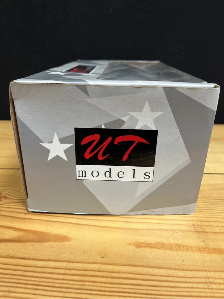 UT Models Grey Ferrari 550 In 1/18 Scale From 1996 - Image 4 of 4