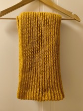 Gestrickter  Schal Handarbeit Strickschal