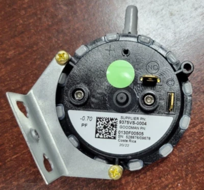AMANA/GOODMAN NEW Amana Goodman 0130F00505 Daikin Pressure Switch 9375VS-0004 -0.70 0.7 "WC