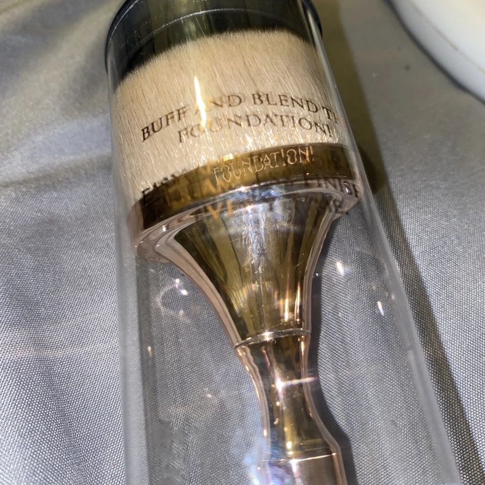 Cepillo base Cheeky Rose Beauty rosa Foto 3 de 4