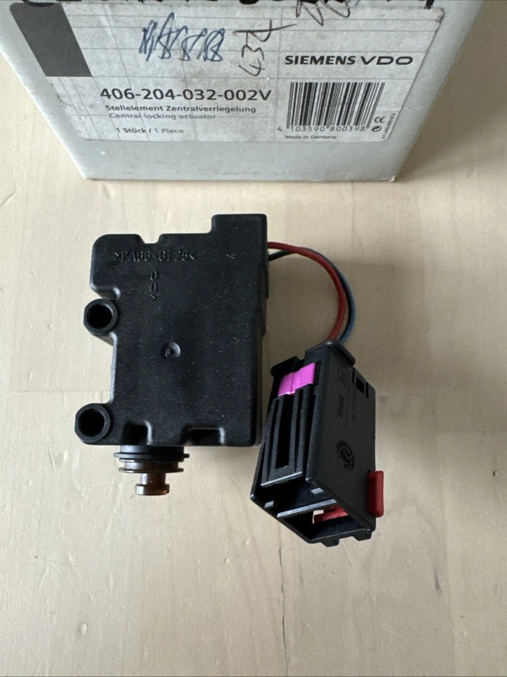 Siemens Tailgate Central Locking System For CORSA C D MERIVA 406-204-032-002V - Image 3 of 4