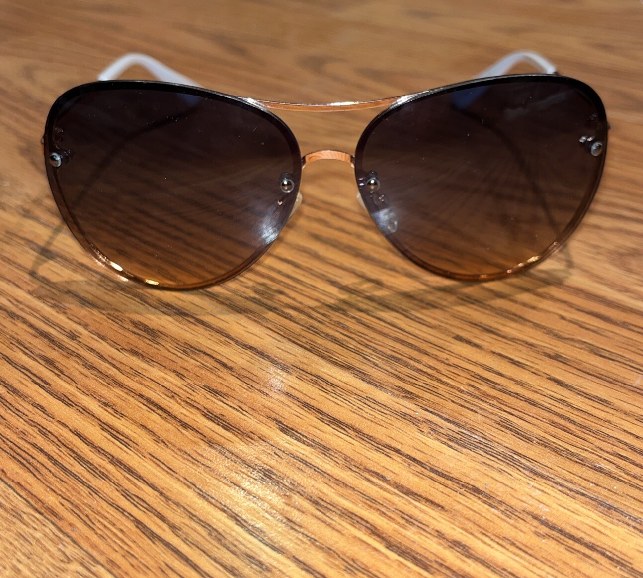 Tahari Aviator Sunglasses White W/ Crystals, Rose Gold Frame Gradient Lenses-image