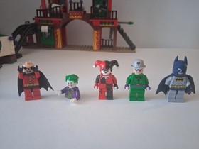 LEGO DC Superheroes 6857 Dynamic Duo Funhouse Escape 99% Complete