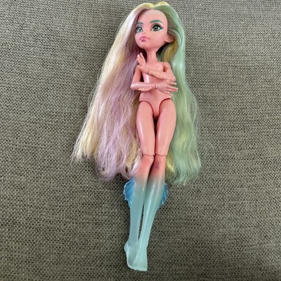 2022 Mattel Monster High ''Generation 3'' Lagoona Blue 12'' Doll (b)