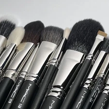 New MAC *BRUSH* Face Powder Blush Foundation Eye ~CHOOSE!~ Natural & Synthetic