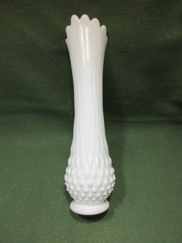 Fenton White Footed Hobnail Milk Glass Stretched, Swung 12-Finger Vase, 11.5" - Picture 10 of 10