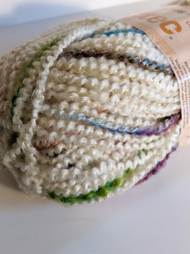 Red Heart ltd AZTEC Yarns Off-White - Picture 3 of 5