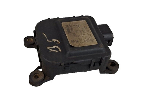 Volkswagen Passat Heizungsventil Klappensteuergerät 8D2820511E OEM Beschädigt