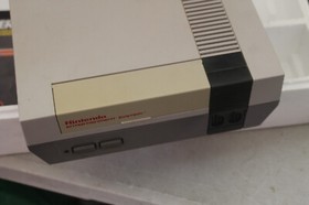 pack Console en boite Nintendo Nes Action Set complet test&eacute;e