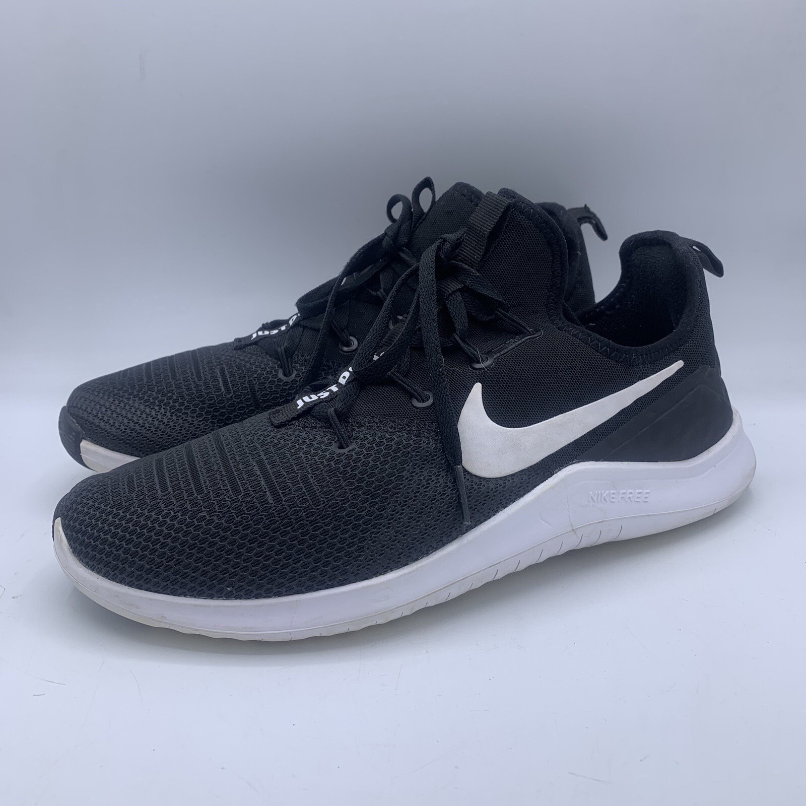 Women Nike Free TR 8 Training/Athletic Shoes Half White/Black Aluminum 8.5 EUC