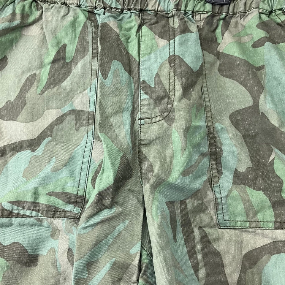 Sanctuary Camoflauge Shorts Womens Size 27 Standard Surplus Green Pull On Chino - Image 3 of 4