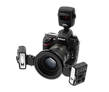 Nikon R1C1 Wireless Close-Up Speedlight System