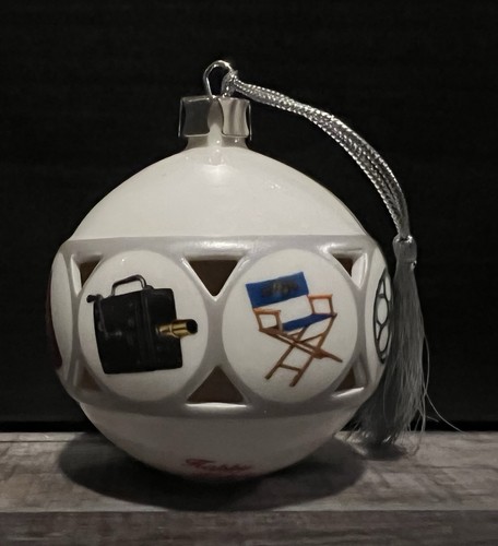 UNIVERSAL STUDIOS Ceramic Christmas Ornament 2011 Film Theme With Santa Hat Logo - Bild 3 von 5