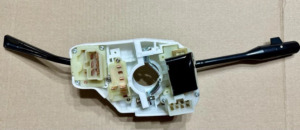 Devioluci Nissan Patrol tr 25560-04A60 12v 24v - Immagine 4 di 4