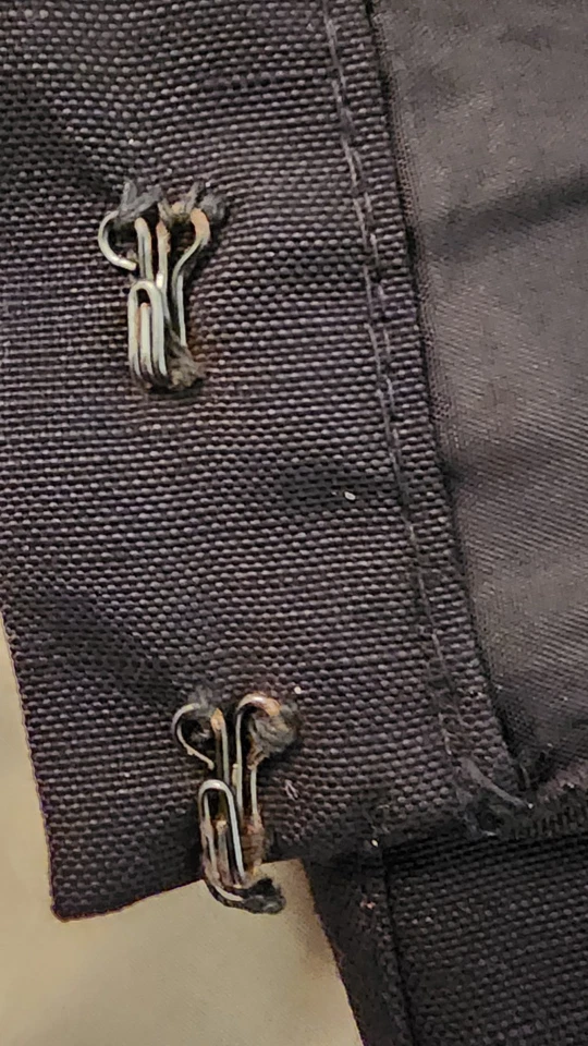 Women's Long Black Vintage Pleated Skirt Zipper size 10 - Image 4 of 4