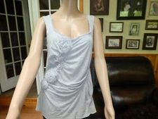 Unbranded~Embellished Silver Metallic Top~M~Sleeveless~Pullover~Rosettes~E/U/C