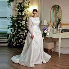 Elegant Mermaid Wedding Dresses O-Neck Long Sleeves Applique Satin Bridal Gowns