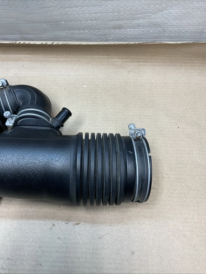 2014-2020 LEXUS IS350 IS250 AIR CLEANER HOSE DUCT INTAKE TUBE OEM - Image 3 of 4