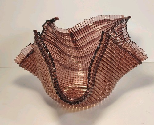 Rare Abstract Art Glass Bowl Diamond Pattern Ruffled with "Fringe" Mauve Color - Picture 4 of 20