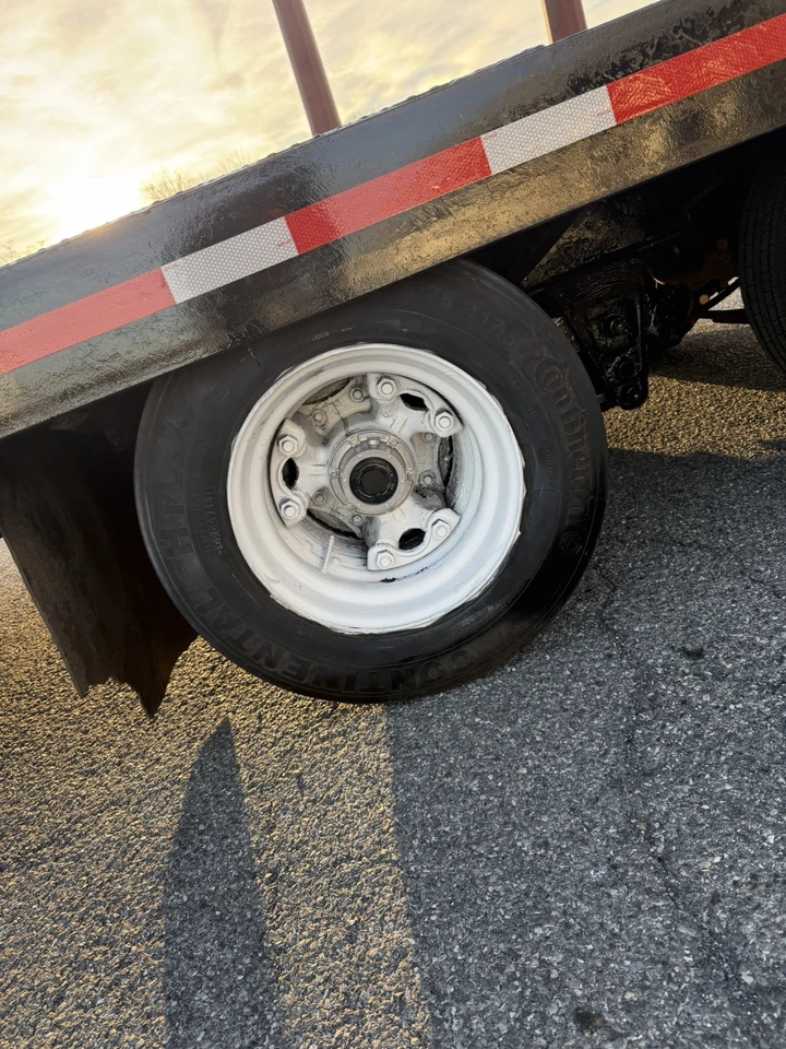 Remolque de trabajo pesado plataforma inclinable/doble eje 40 000 lb capacidad remolque de trabajo pesado Foto 3 de 4