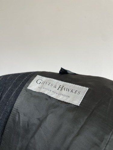 Gieves & Hawkes Savile Row Wool Striped Two Button Blazer AW18 size 38R - Picture 4 of 10