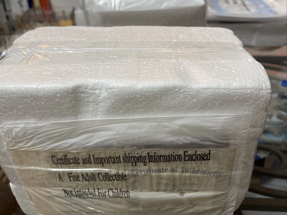 Nightmare Before Christmas Tabletop Tree Coll. WITCH'S HOUSE & WITCH Orn. ~ BNIB - Image 4 of 4