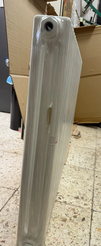 Nuovo termosifone Zender n.34 elementi 3 colonne interasse cm.70 misure Mt1,50 - Immagine 2 di 2