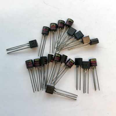 PKG Of 20 PN3563 NPN RF Amplifier Transistors TO 92 National EBay pkg-of-20-pn3563-npn-rf-amplifier-transistors-to-92-national-ebay