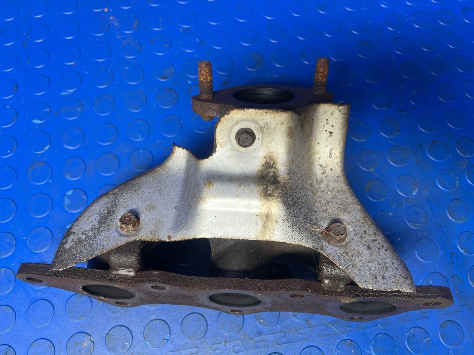 Mitsubishi Galant Eclipse Diamonte 3.0L Exhaust Manifold LH (Front) OEM MR239313 - Image 3 of 4