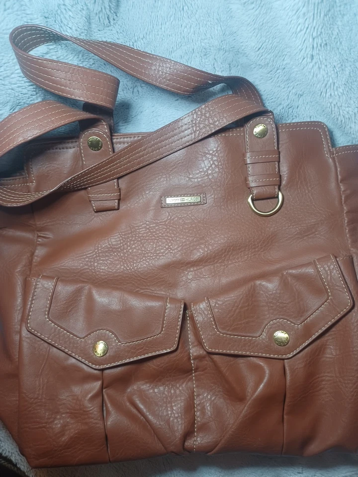 Vintage Brown  Leather Tommy Hilfiger Shoulder Bag Purse Tote With Gold Hardware - Image 3 of 4
