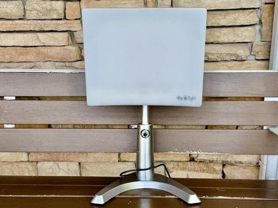 Carex Daylight Sky Bright Light Therapy Sun Lamp UV-Free Adjustable Stand DL2000