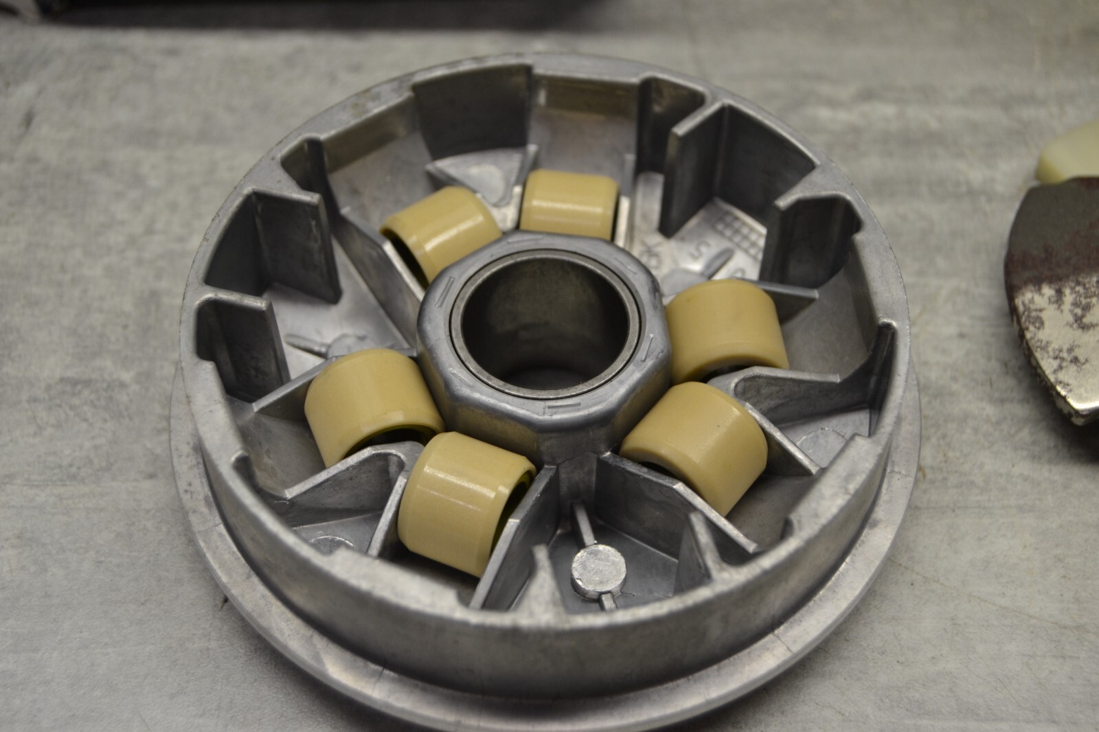 Variateur complet SYM GTS 125 i alliage haute résistance
