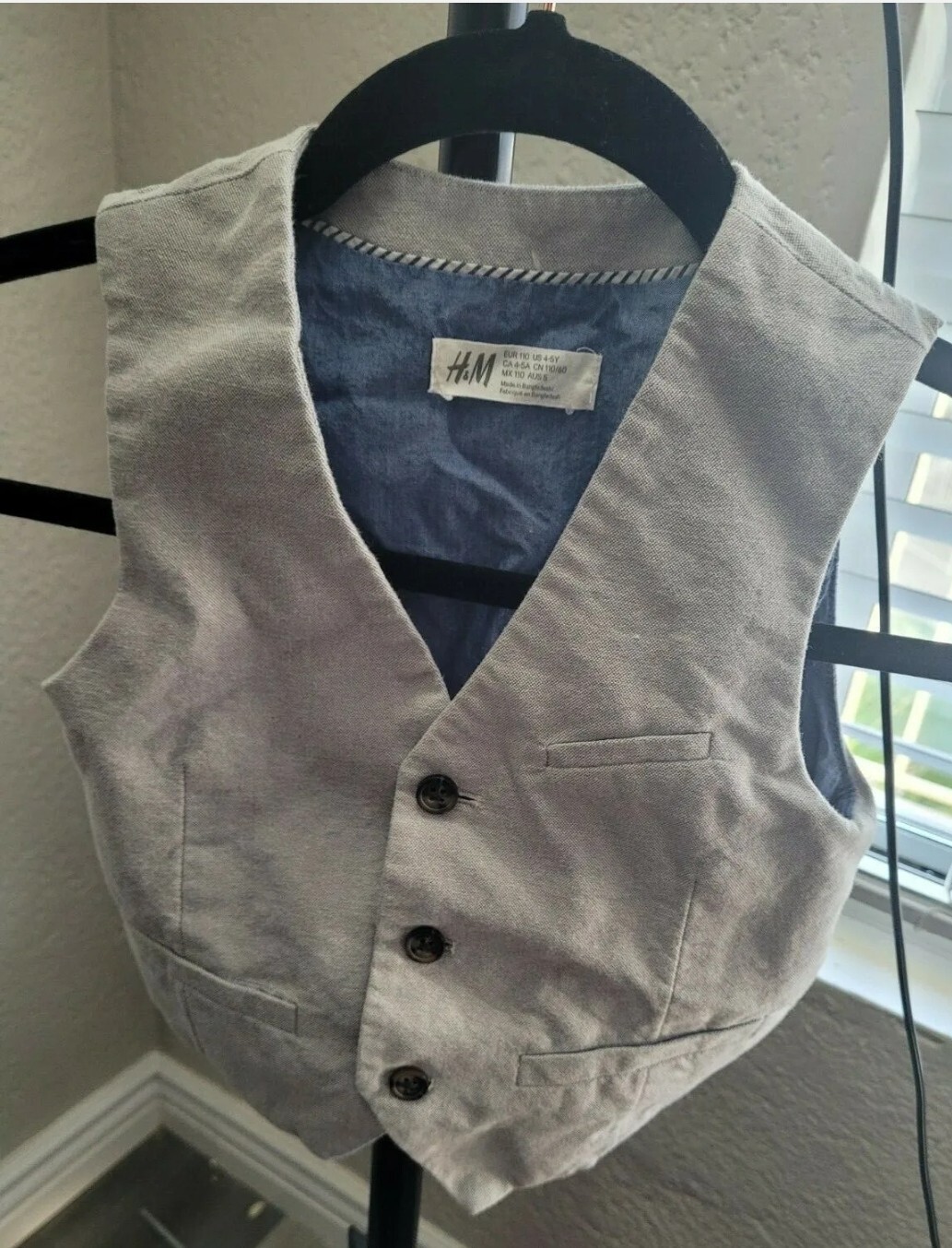 H&M baby vest US light grey 4-5y 5t mocked front pockets lined & buttons polyest