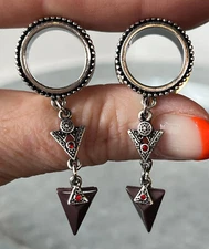 PAIR Tribal Arrow Dangle Beaded Edge Screw Fit Tunnels Plugs Earlets Gauges