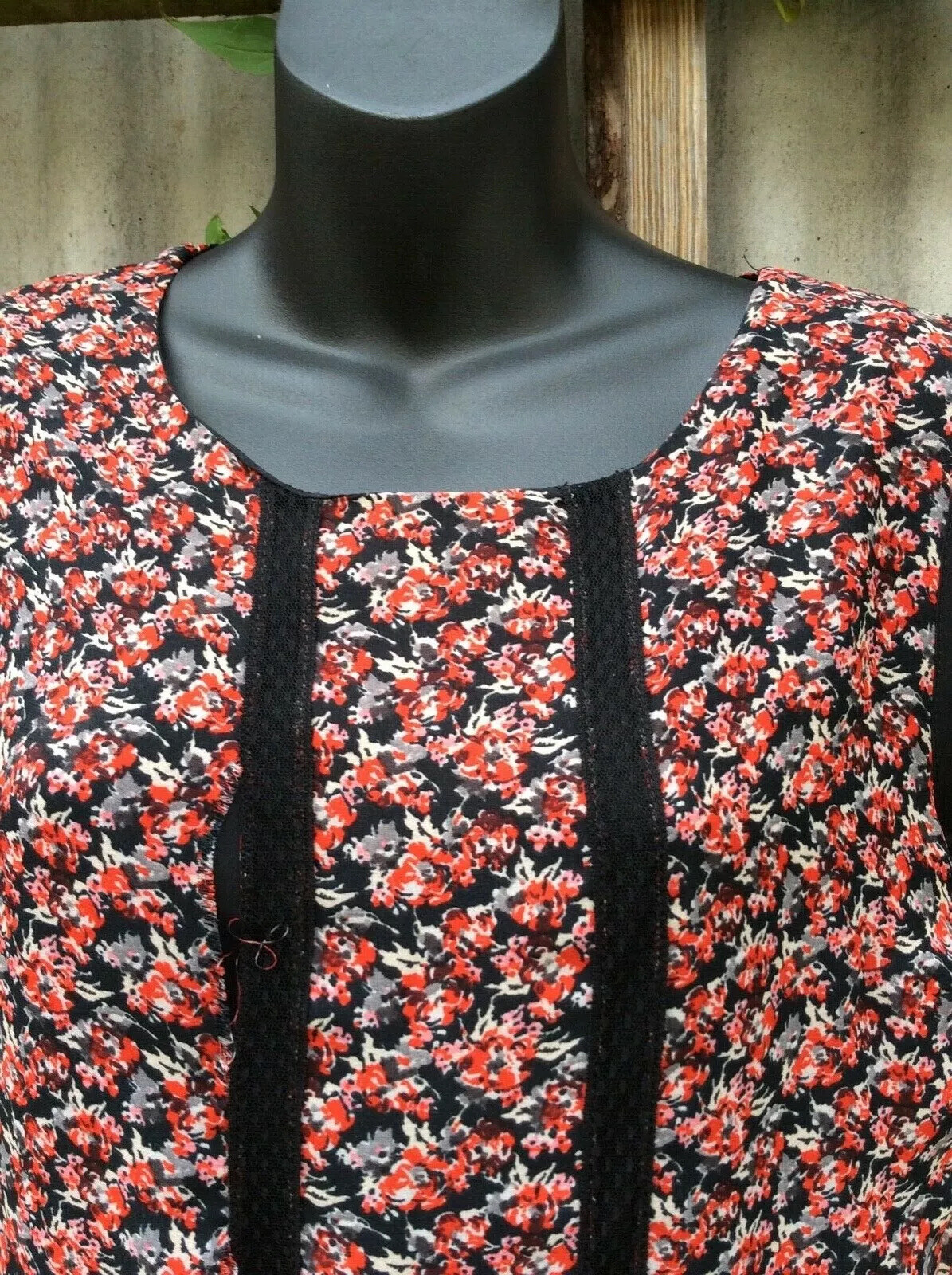 Ladies Dress. red floral & lace NEW rrp £199 Size UK10 CLAUDIE PIERLOT designer image 2
