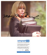 MARY MCCORMACK SIGNED THE WEST WING 8x10 PHOTO w/PROOF & AUTOGRAPH COA