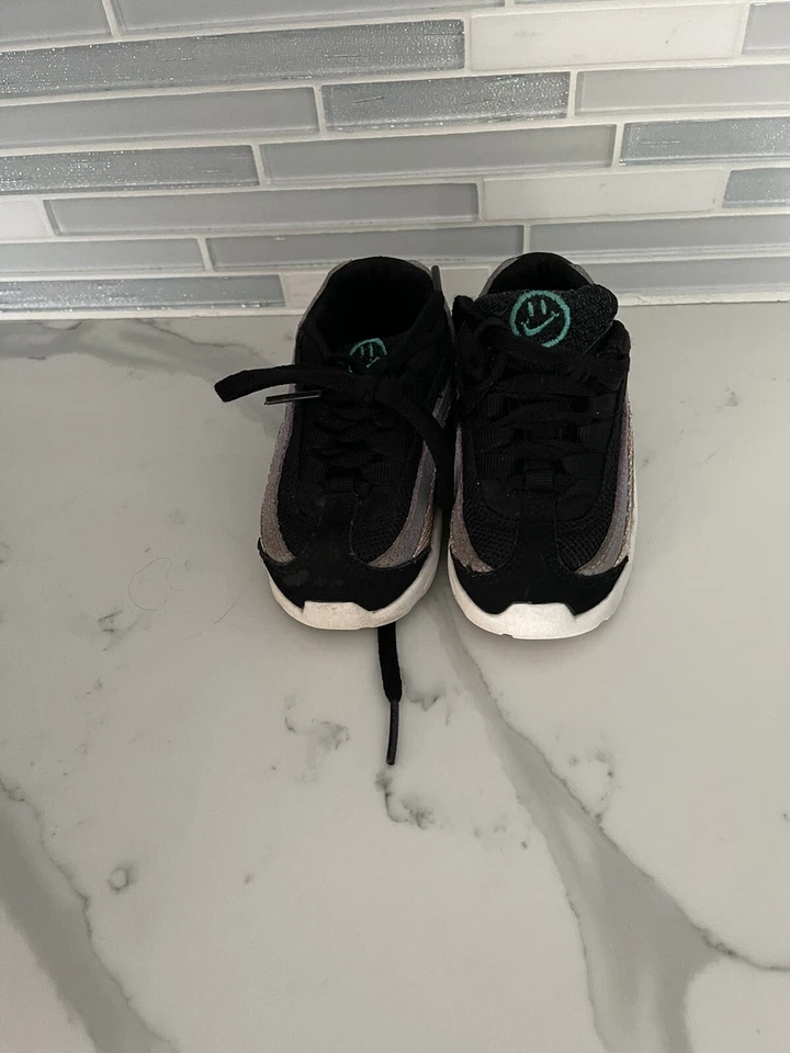 Nike Air Max 95 TD 'Have A Nike Day' niños pequeños talla 5C Hyper Jade negro CI5648-001O Foto 2 de 4