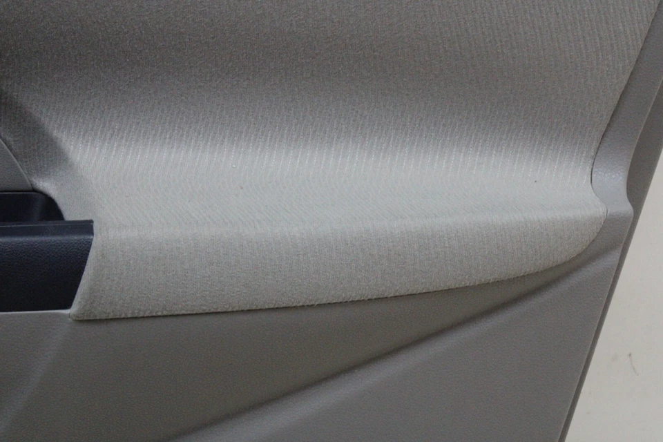 2010 Honda Insight painel dianteiro direito porta acabamento cinza fabricante de equipamento original 10 11 12 13 14 - Imagem 4 de 4