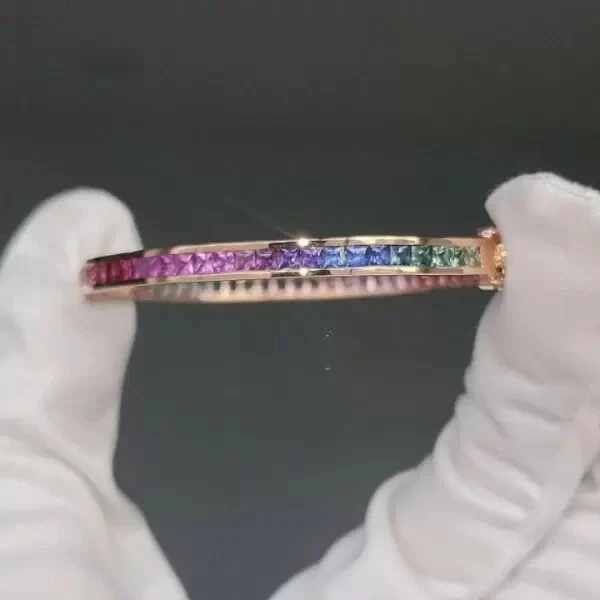 Brazalete de eternidad de zafiro multicolor de corte princesa de 6 quilates de oro rosa de 14 k Foto 4 de 4