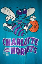 Vintage 90s Charlotte Hornets T Shirt Mens Medium Logo 7 Single Stitch NBA Teal