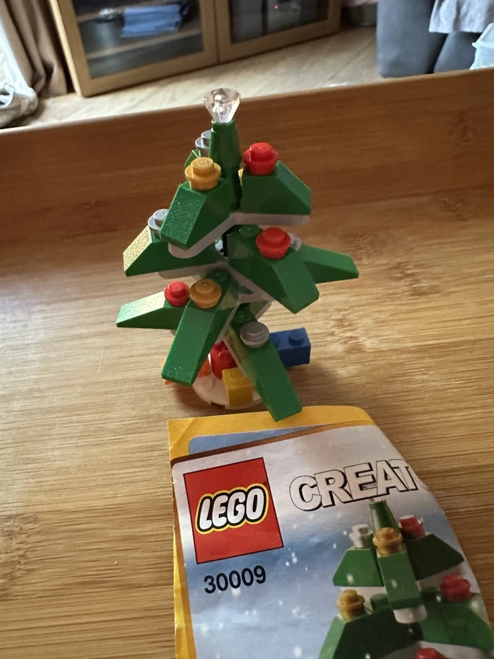 LEGO 30009 Christmas Tree, photo 1 of 2